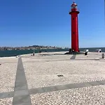 Cacilhas Lägenhet Almada